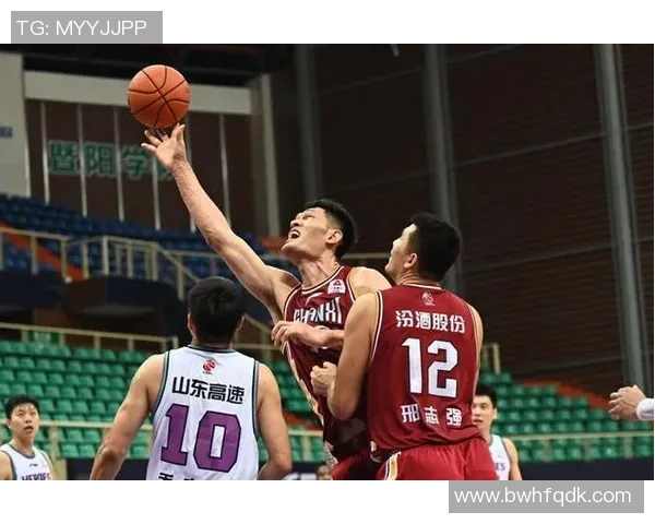 赛后分析:西安篮球队与上海篮球队的竞技状态及表现评估 赛后分析:西安篮球队与上海篮球队的竞技状态及表现评估