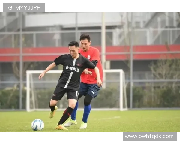 上海足球队领跑足球状态排行榜展现强劲实力与潜力 上海足球队领跑足球状态排行榜展现强劲实力与潜力